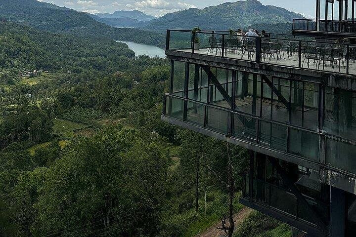 8-Day Sri Lanka Tour: Sigiriya, Kandy, Hill Country, Yala & Mirissa photo 4