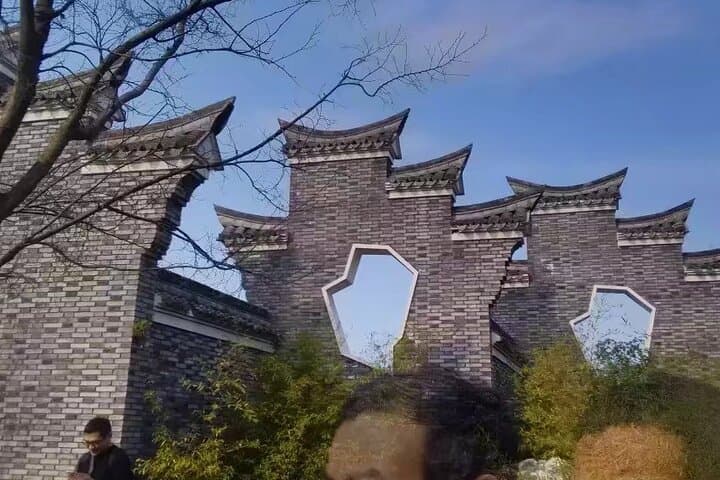 Shanghai Private Guide and Language Companion — Personalized 3–6 Hour City Tours photo 6