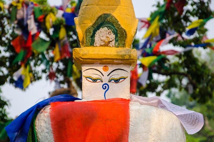 Full-Day Private Kathmandu Heritage Tour: Swayambhunath, Pashupatinath, Boudhanath & Durbar Square photo 4