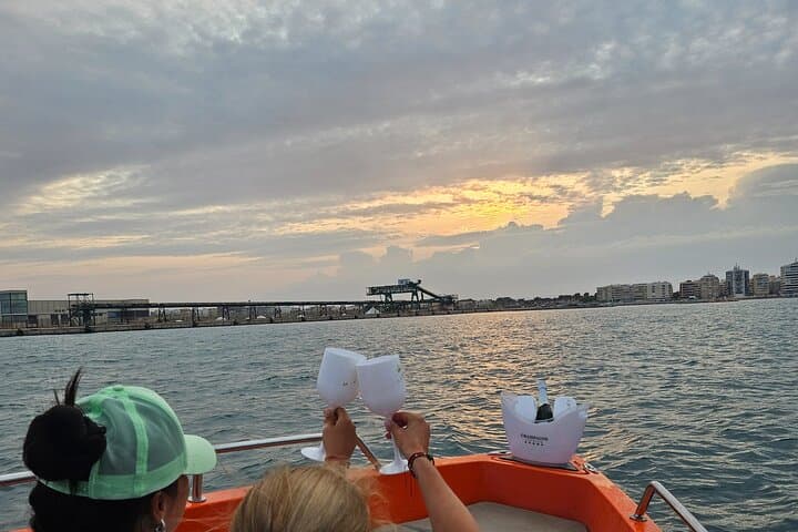 Cruise the Torrevieja Coast: Exclusive Nuva M6 Open Boat Rental photo 4