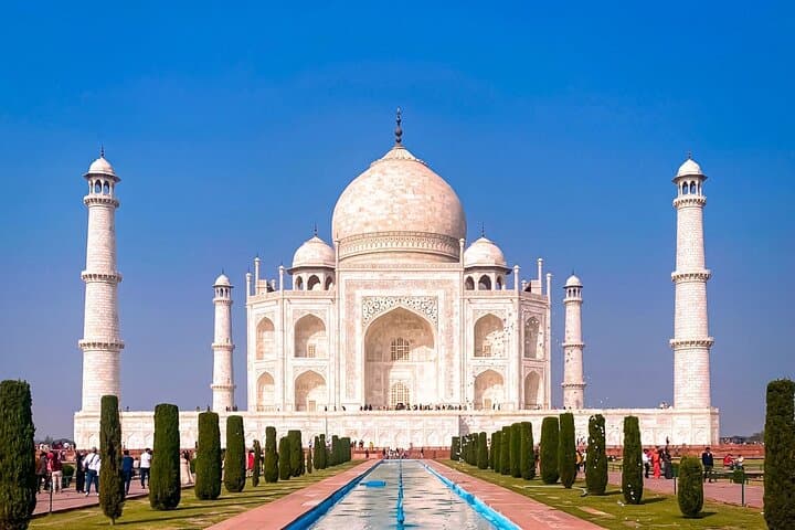 Sunrise at the Taj Mahal: 2-Day Private Sunrise & Sunset Trip from Kochi (Flights Included) photo 2