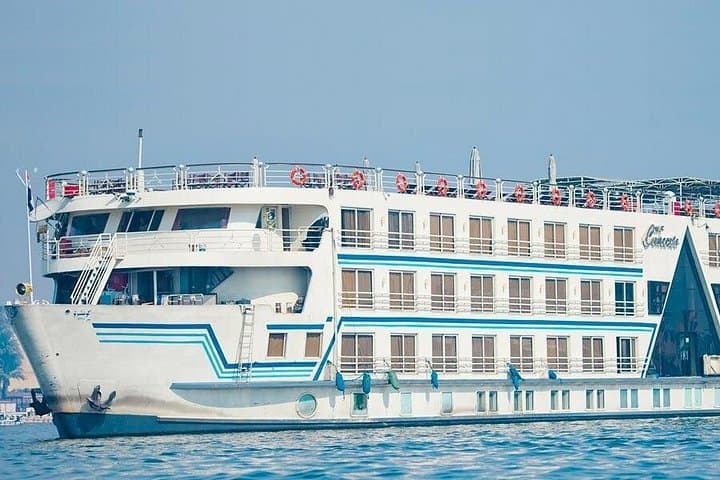 5-Day Nile Cruise from Luxor to Aswan with Hot Air Balloon & Abu Simbel photo 2