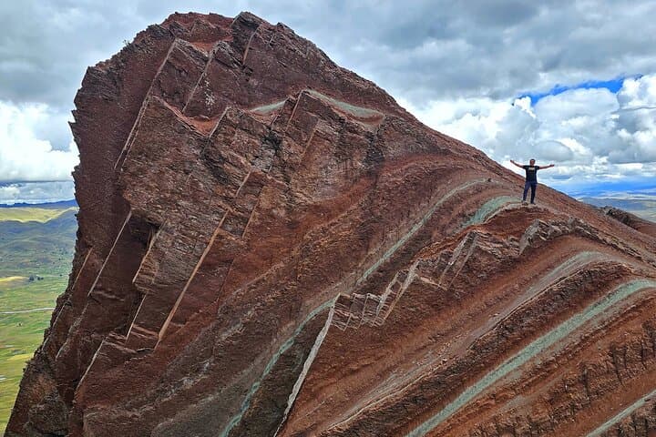 Pallay Punchu Private Tour from Cusco — Layo Lagoon & Raqchi Day Trip