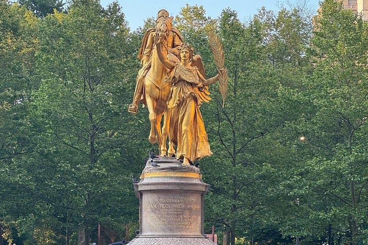Central Park Pedicab Tour: Guided Ride Through Film Locations & Iconic Landmarks
