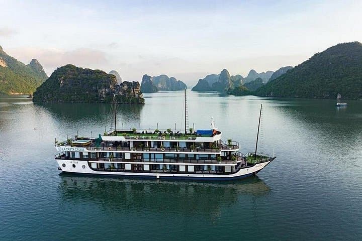 Halong Bay & Lan Ha Bay 2-Day Luxury Cruise with Balcony Cabin photo 2