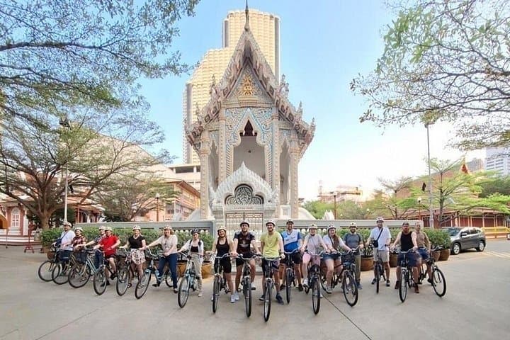 Bangkok E-Bike Adventure: Ride Riverside Alleys, Markets & Hidden Communities photo 2