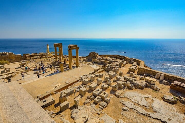 Rhodes & Lindos Private Guided Tour: Old Town, Mandraki & Lindos Acropolis