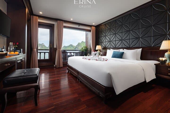 Halong & Lan Ha Bay: Erina 5-Star Luxury 2D1N Cruise with Balcony photo 3