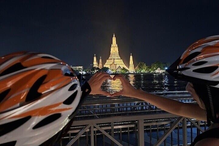 Bangkok After Dark: Guided Night Bike Tour to Temples, Chinatown & Flower Market photo 2