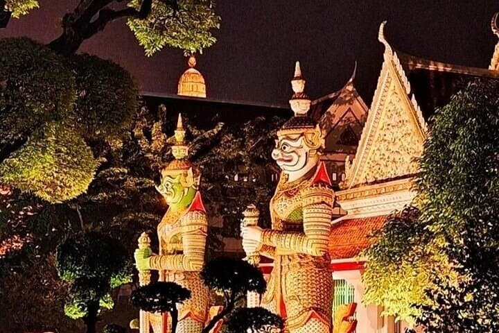Bangkok After Dark: Guided Night Bike Tour to Temples, Chinatown & Flower Market photo 5