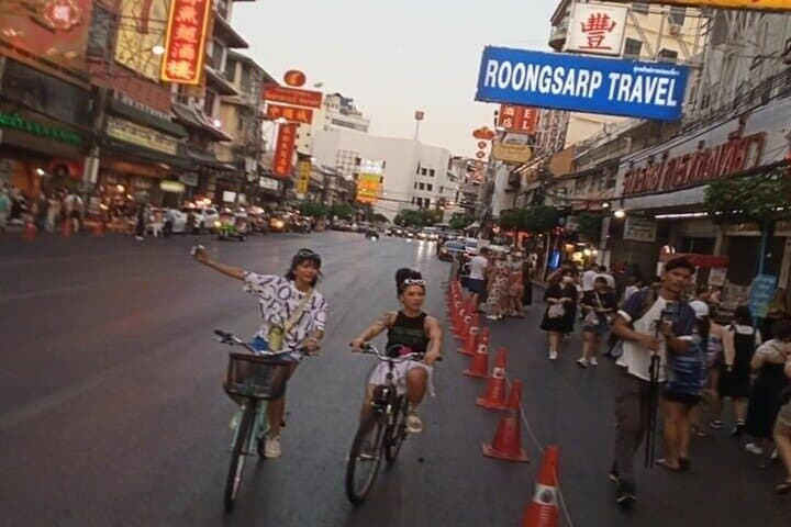 Bangkok Night E-Bike Tour — Grand Palace & Wat Arun Moonlight Ride photo 2