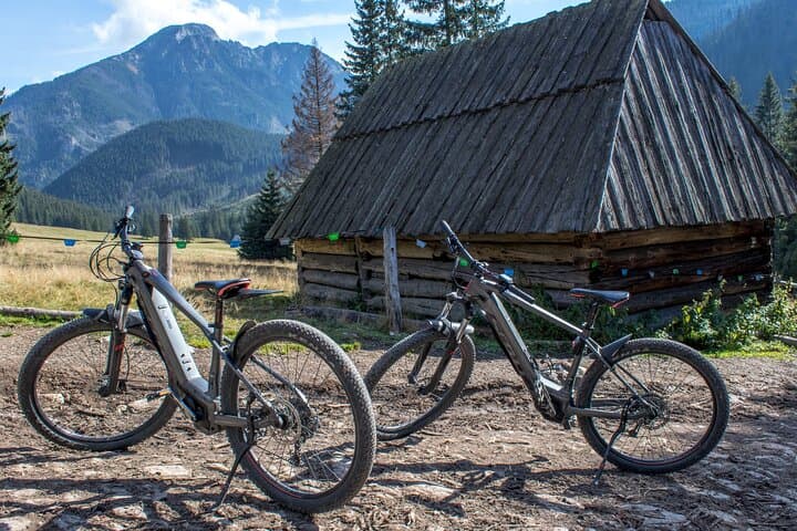 E‑Bike Chochołowska Valley & Chochołowskie Thermal Baths Day Trip from Kraków photo 2