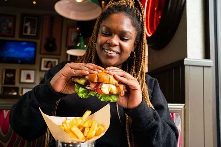 Explore Cape Town by Hop-On Hop-Off Bus: Hard Rock Burger + Peninsula & Wine Routes photo 4