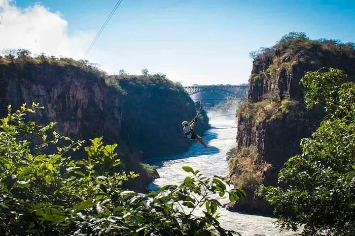 7-Day Kruger to Victoria Falls: Budget Safari & Waterfall Adventure photo 2