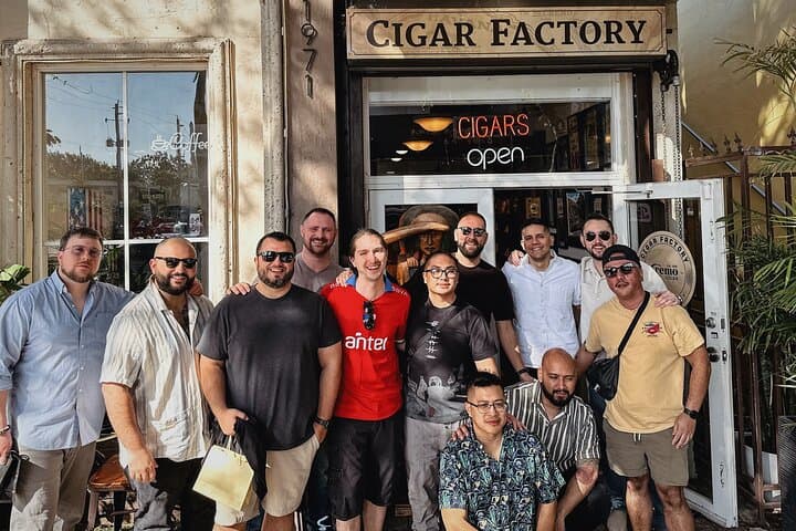 Inside Miami’s Cigar Craft: Cuban Coffee & Hand-Rolled Cigars Tour