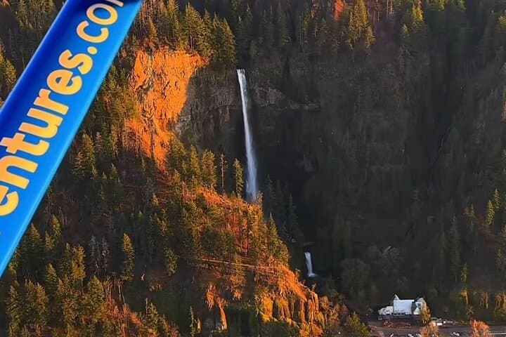 Mt. Hood & Columbia River Gorge Air Tour — Mount Hood to Multnomah Falls Flight from Portland photo 2