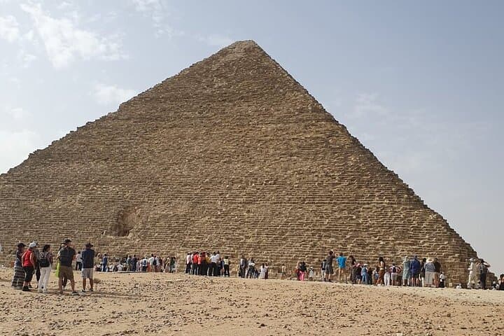 Full-Day Private Tour: Giza Pyramids, Sphinx & Saqqara Step Pyramid photo 4