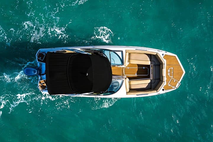 Private Luxury Boat Tour Miami Beach: Celeb Mansions, Sandbars & Wildlife photo 1