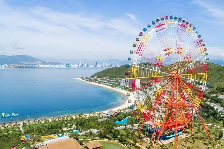 VinWonders Nha Trang: Cable-Car Crossing, Water Park & Hon Tre Island Guide photo 4