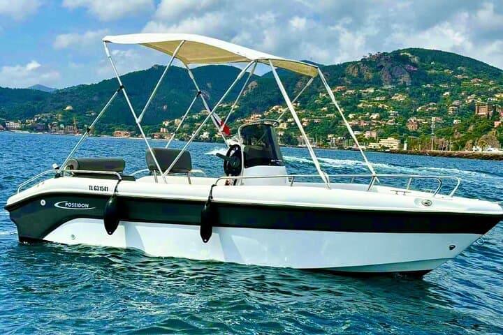 Rent a License-Free Boat to the Lérins Islands from Cannes photo 3