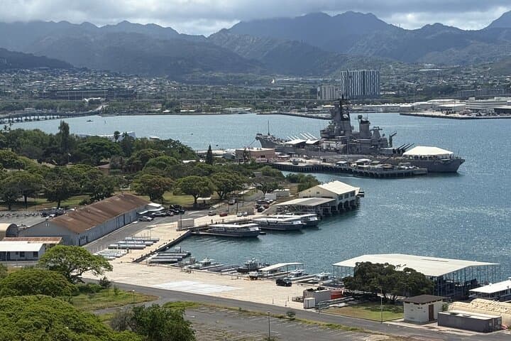 Pearl Harbor In-Depth Tour: USS Arizona & Pacific Aviation Museum Tower Experience