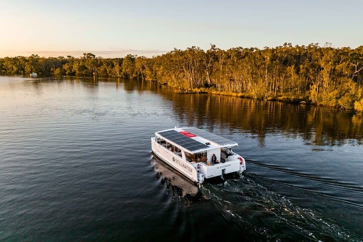 Stillwater Luxury Noosa Sunset Cruise: Sunset Catamaran on the Noosa River photo 4