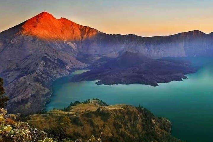 Mount Rinjani Second Summit: 2-Day Trek to Sangkareang (3,126m) photo 4