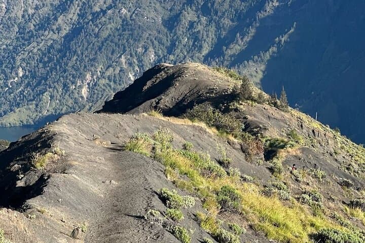 Rinjani Summit in 2 Days: Overnight Trek to Indonesia’s 3,726m Volcano photo 3