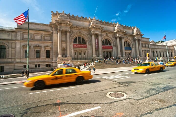 Skip-the-Line Met Cloisters & Met Fifth Avenue Private Tour with Car Transfer photo 4