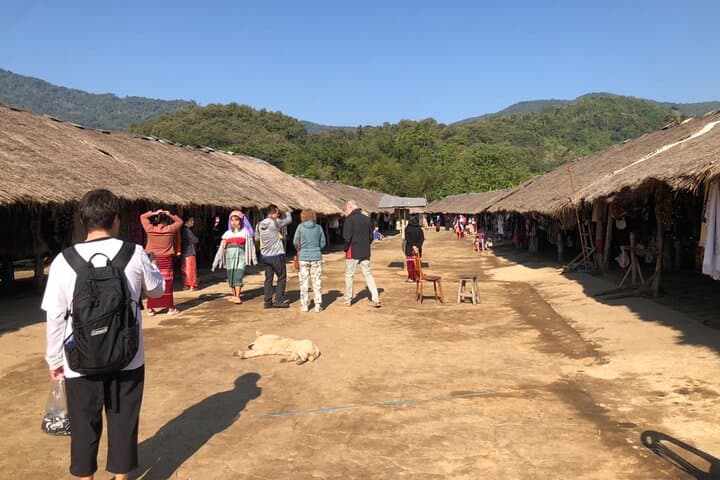 Golden Triangle Day Tour from Chiang Rai: Temples, Hill Tribes & Laos Border photo 5