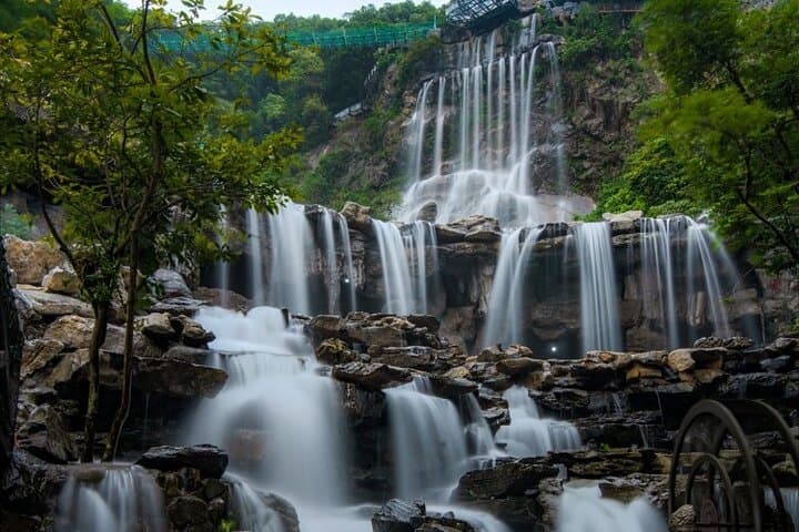 Walk the Glass: One-Day Shenzhen Escape to Gulong Gorge photo 4