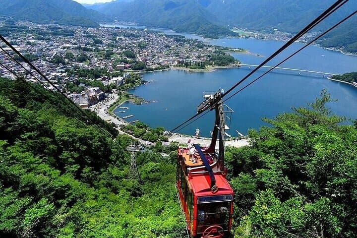 Private Mt Fuji & Hakone Day Tour from Tokyo with English-Speaking Driver photo 4