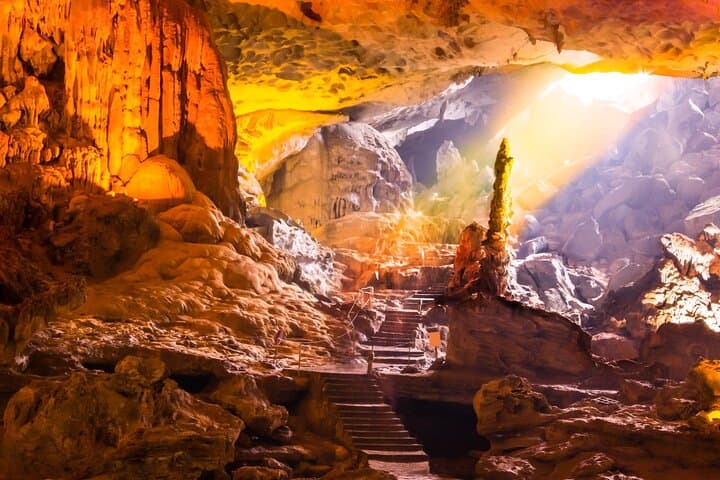 Full-Day Shared Cruise Through Halong Bay's Limestone Kingdom photo 4