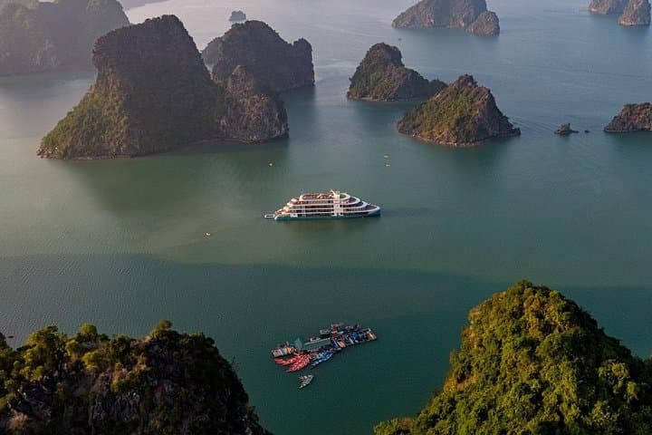 Halong Bay 2-Day Peace Cruise: Lan Ha Bay Luxury Cruise & Kayaking photo 2