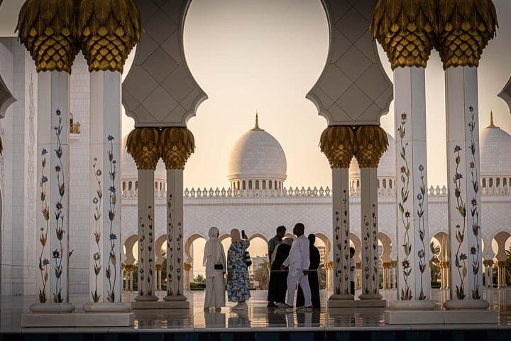 Abu Dhabi Aladdin Adventure: Etihad Towers, Qasr Al Watan & Sheikh Zayed Highlights photo 1