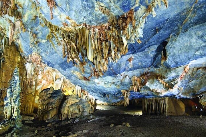 Hue to Phong Nha Day Tour: Caves, War History & La Vang Pilgrimage