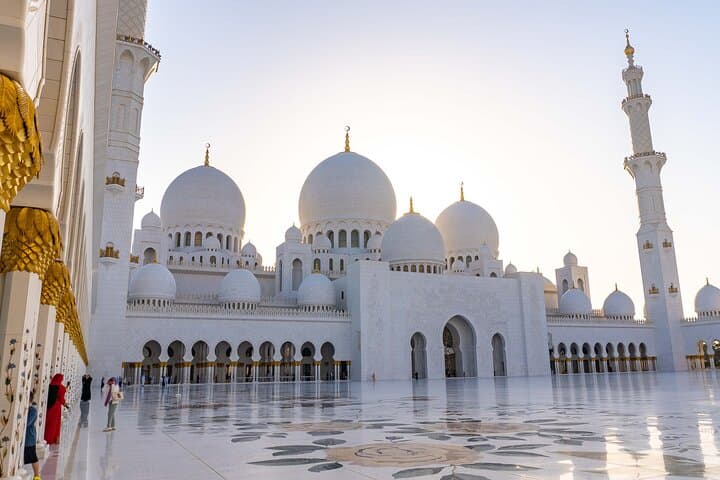 Full-Day Abu Dhabi City Tour with Sheikh Zayed Mosque and Ferrari World photo 4