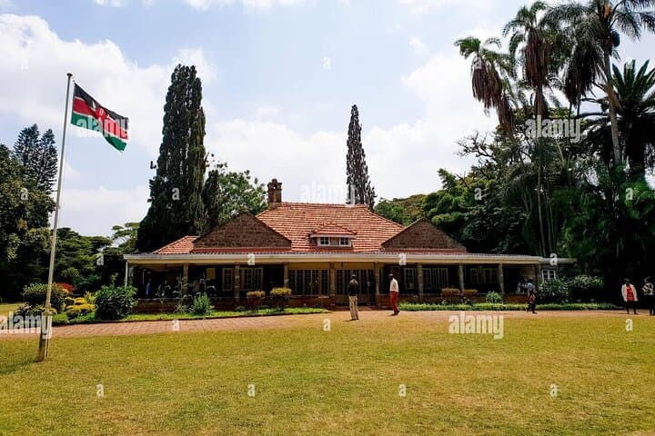 Nairobi Day Tour: Feed Giraffes and Visit the Karen Blixen Museum photo 2