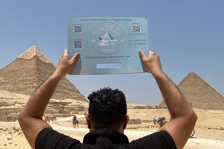 Cairo in a Day from Sharm El Sheikh: Pyramids, Nile Cruise & Egyptian Museum