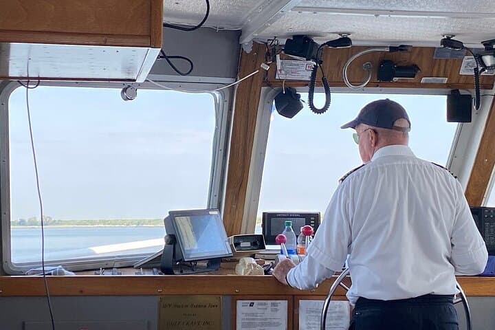 Hilton Head to Savannah Round-Trip Ferry: Fast Day Cruise to River Street photo 5