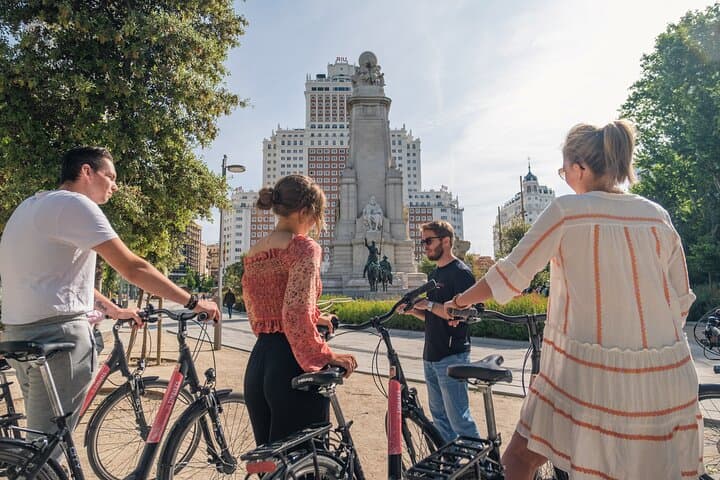 Explore Madrid by Bike: Private 3-Hour Customizable City Tour photo 4