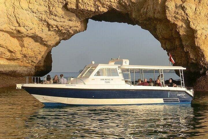 Sunset Speed Boat Cruise in Muscat: Coastal Views, Dolphins & Snorkeling photo 5