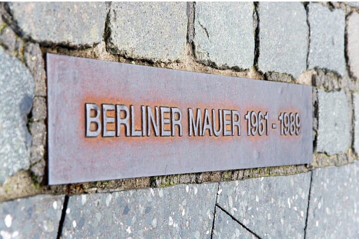 Berlin Political District Self‑Guided Treasure Hunt for Kids (5–12) photo 4