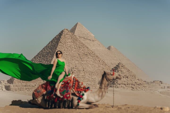 Giza Pyramids & Sphinx Private Tour with Professional Photoshoot photo 3
