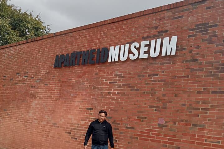 Long Walk to Freedom: Constitutional Hill & Apartheid Museum Guided Tour photo 2