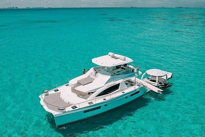 Catamaran Snorkel to the Great Mayan Reef from Cancun