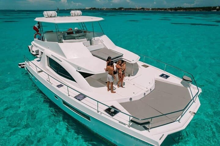 Catamaran Snorkel to the Great Mayan Reef from Cancun photo 2