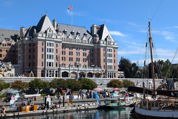 Victoria Highlights Private Half-Day Tour: Inner Harbour, Chinatown & Historic Mansions photo 1