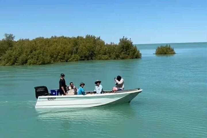 Broome Mud Crabbing & Wildlife Cruise in Roebuck Bay photo 4