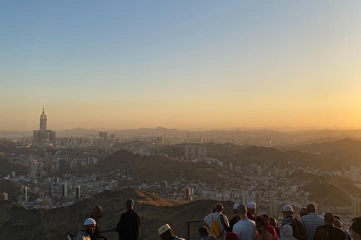 Must-Visit Islamic Sites in Makkah: Jabal al-Noor, Arafat & Historic Mosques photo 1
